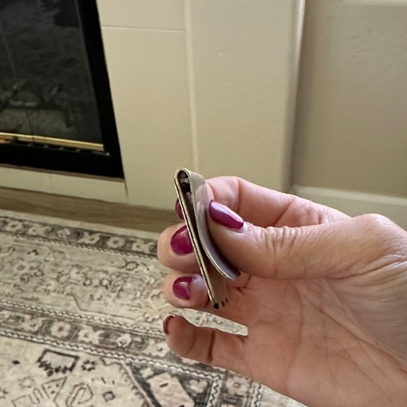 Silver Geometric Pattern Money Clip - Picture 3 of 5